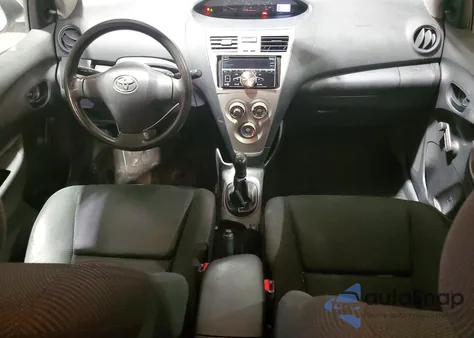 2010 Toyota Yaris z USA, uszkodzony, nr VIN JTDBT4K35A4079187